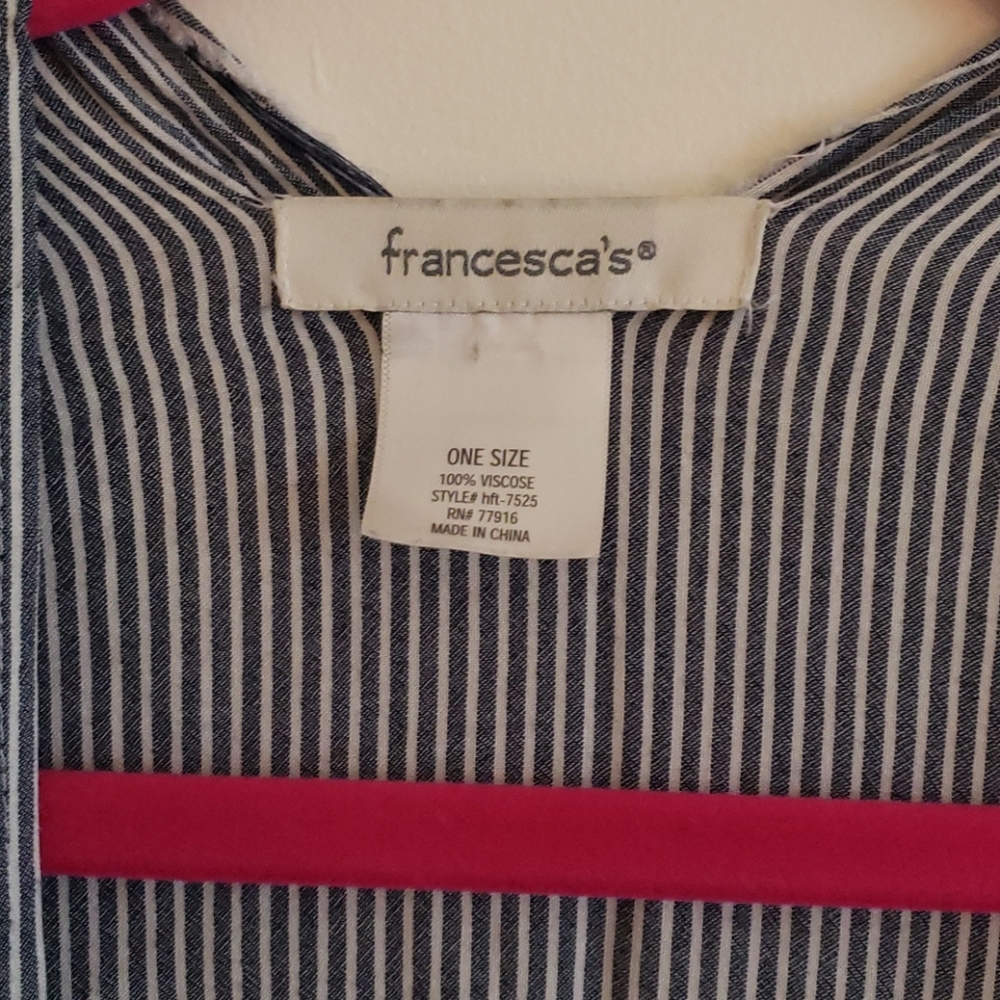 Francesca's top - Picture 3 of 5